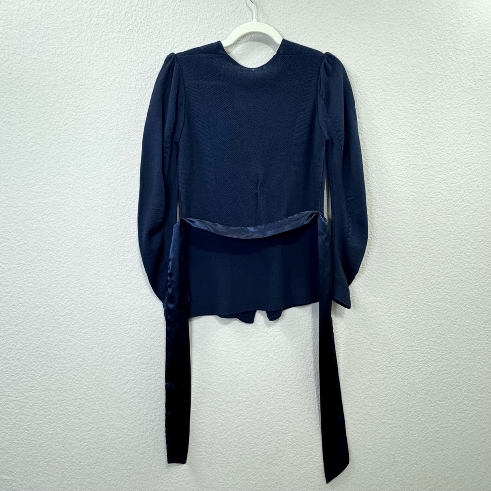 Elegant Navy Knit Cardigan with Satin Waist Tie
Made in Korea - Picture 5 of 8